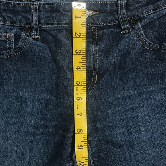 GAP Blue Straight Cuff Jeans Size 4 Mid-Rise Medium Wash Classic Casual - Picture 5 of 12